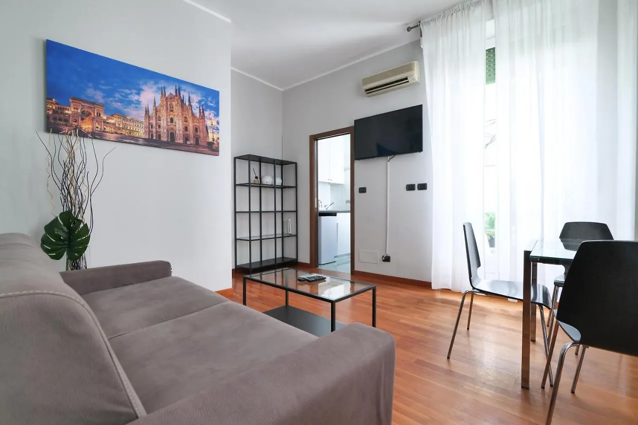 Prestige Boutique Homes - Duomo 2 Mediolan 0*,