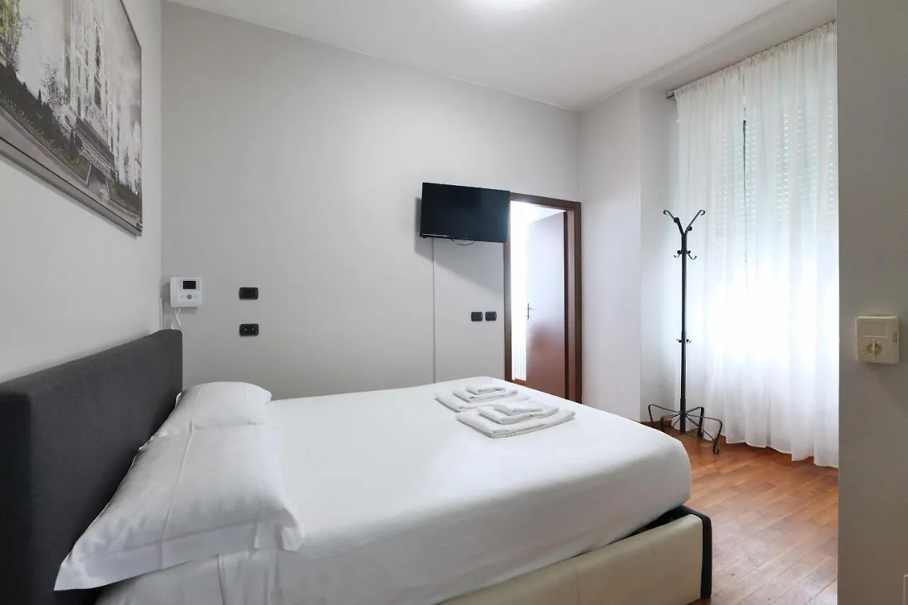 Prestige Boutique Homes - Duomo 2 Mediolan